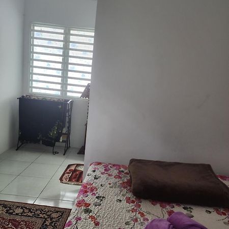 Mieda Rizqi Homestay Kampong Melayu Changkat Larah Zewnętrze zdjęcie